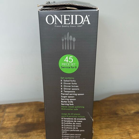 Oneida Madison Ave. Stainless Steel 45pc. Flatware Set Service for Eight - Picture 5 of 6